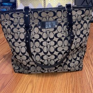 Coach - Black fabric design shoulder bag